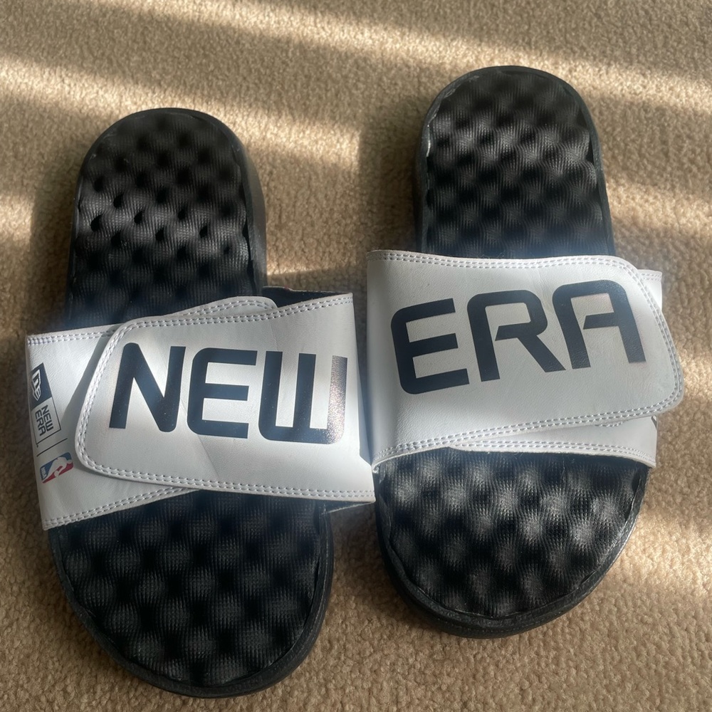 ISlide New era x NBA brand new logo slide sandals!